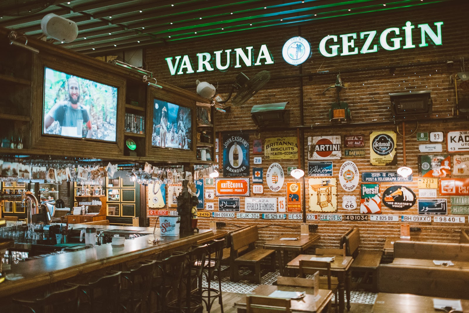 Varuna Gezgin Cafe - İzmir - Alsancak photo 10