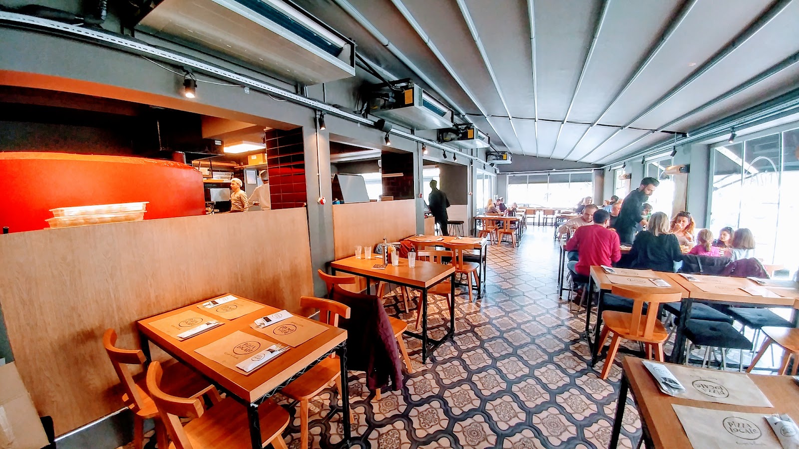 Pizza Locale photo 9