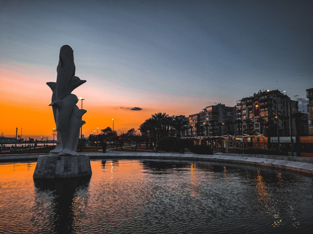 Dolphins Statue photo 10