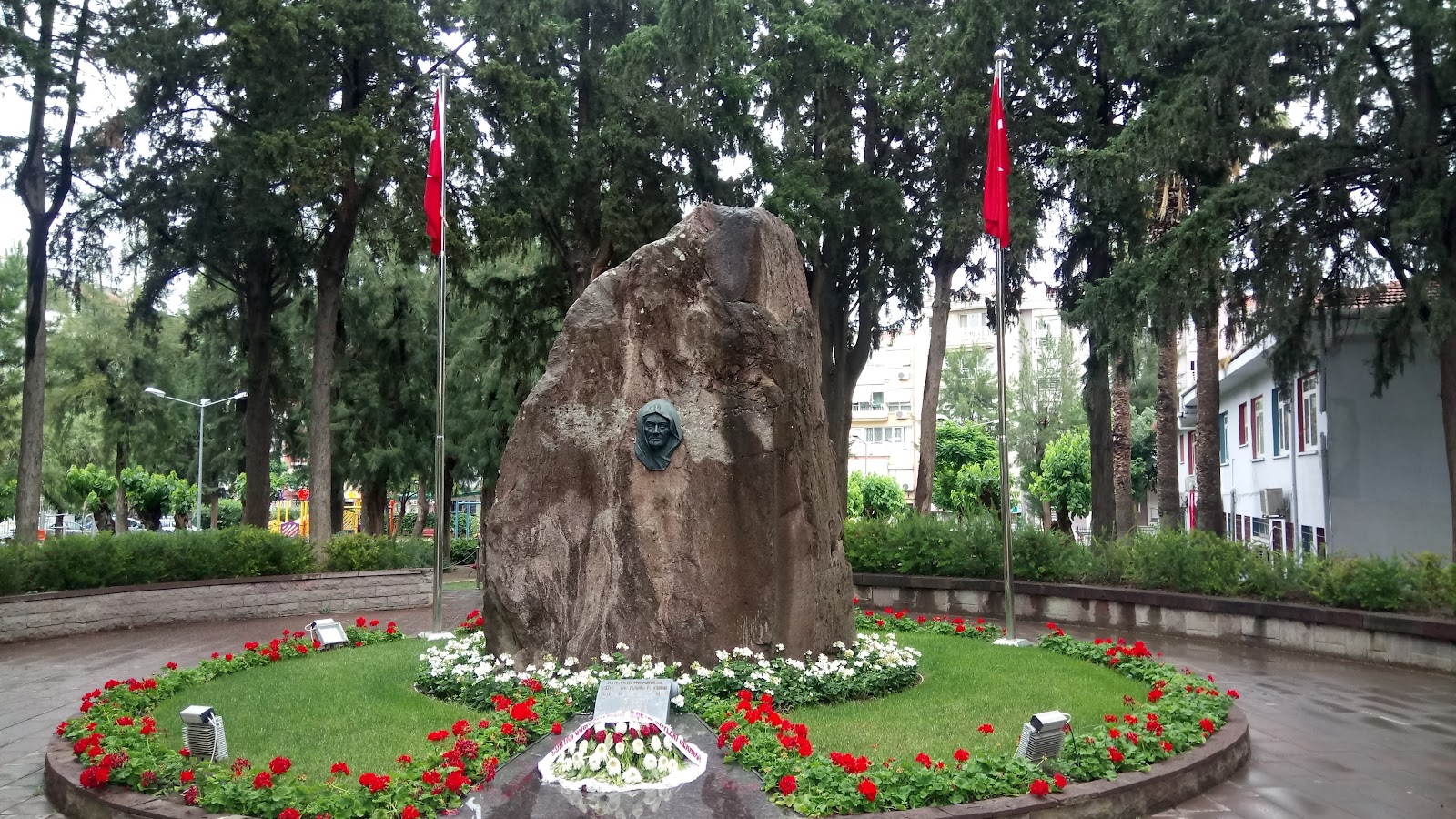 Osman Bey Parkı photo 6