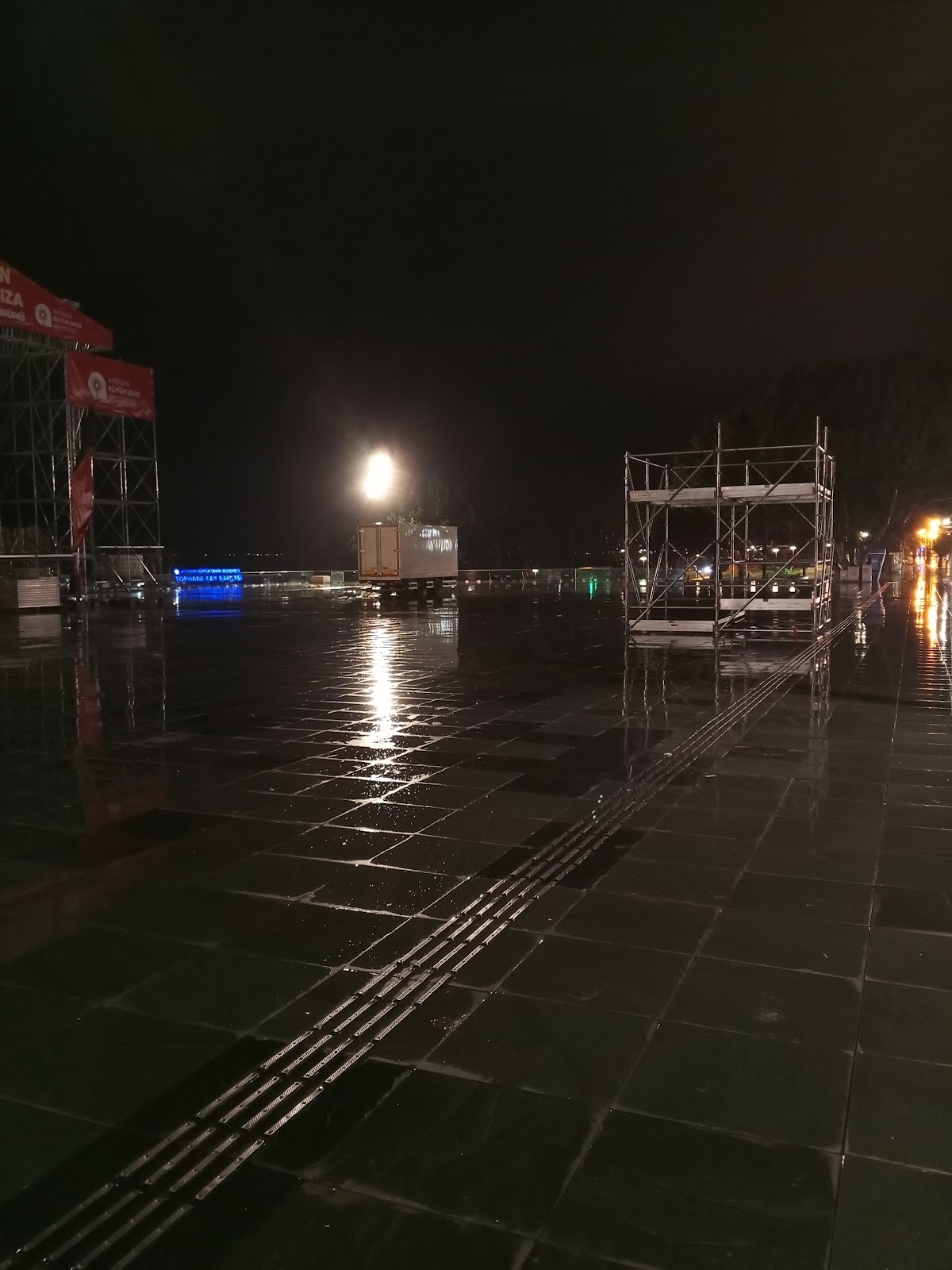 Republic Square photo 2