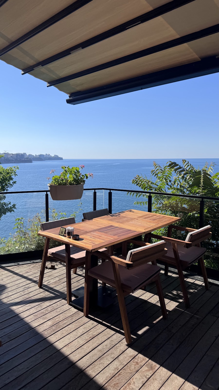 Roberts Coffee Riviera photo 1