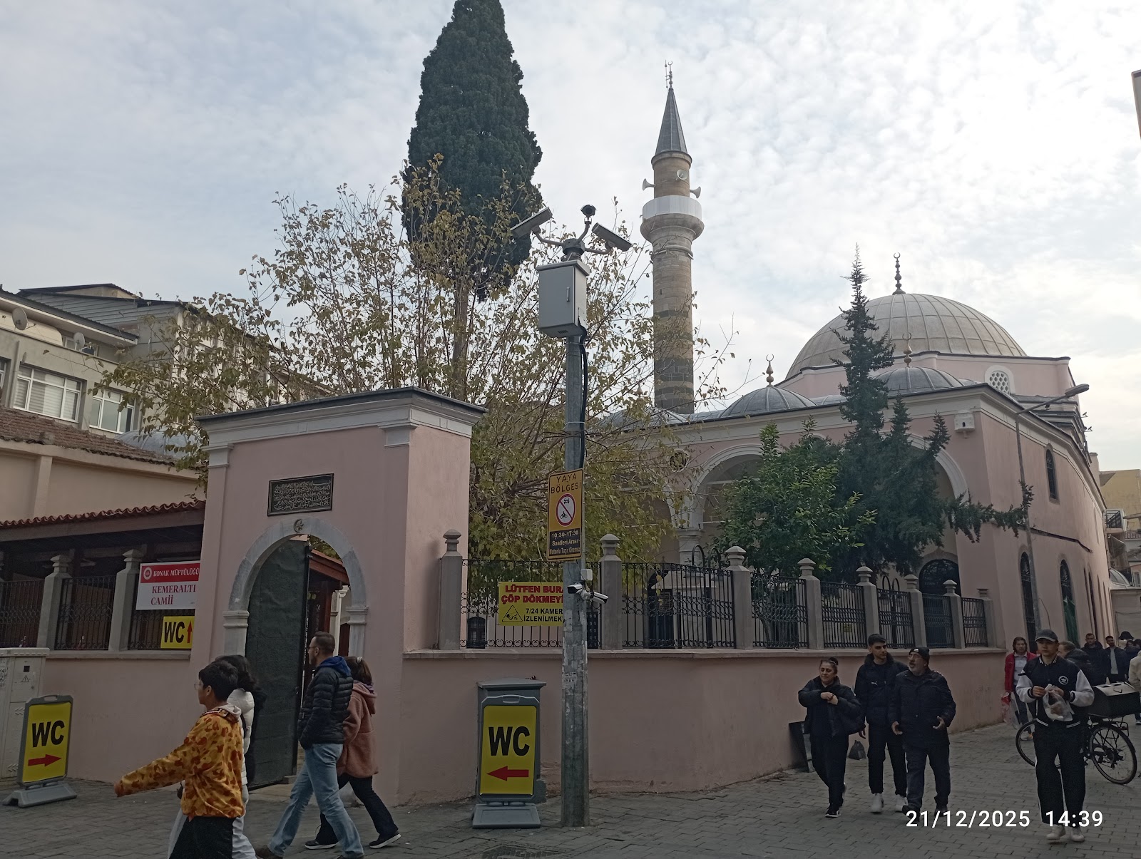 Kemeraltı Mosque photo 1
