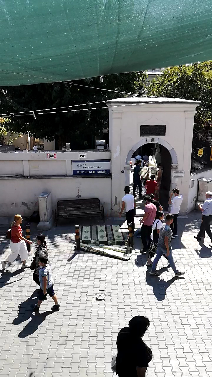 Kemeraltı Mosque photo 5