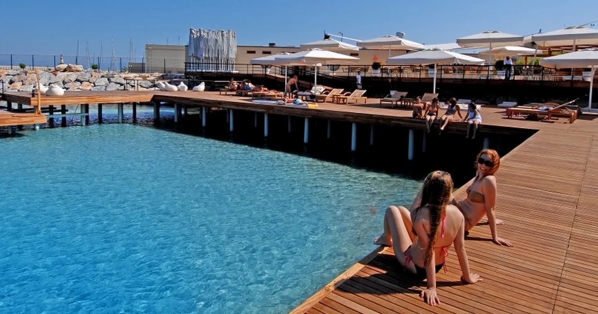 Blue Point Didim Beach Club photo 1