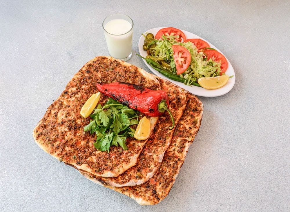 ATA LAHMACUN BORNOVA ŞUBE photo 10