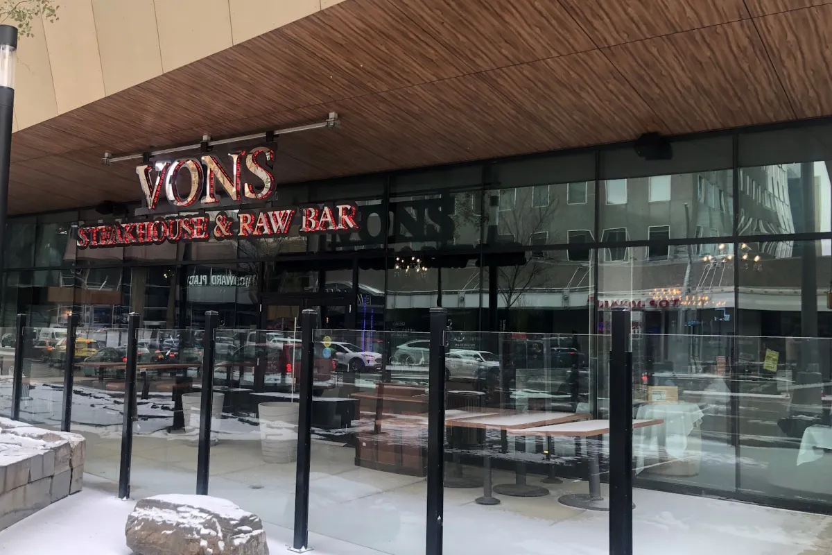 Vons Steak House photo 1