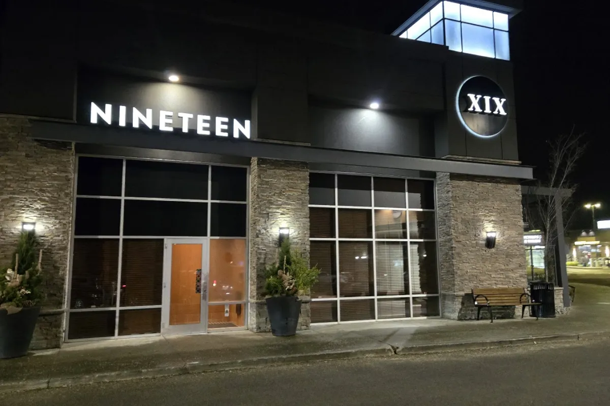 XIX Nineteen photo 1