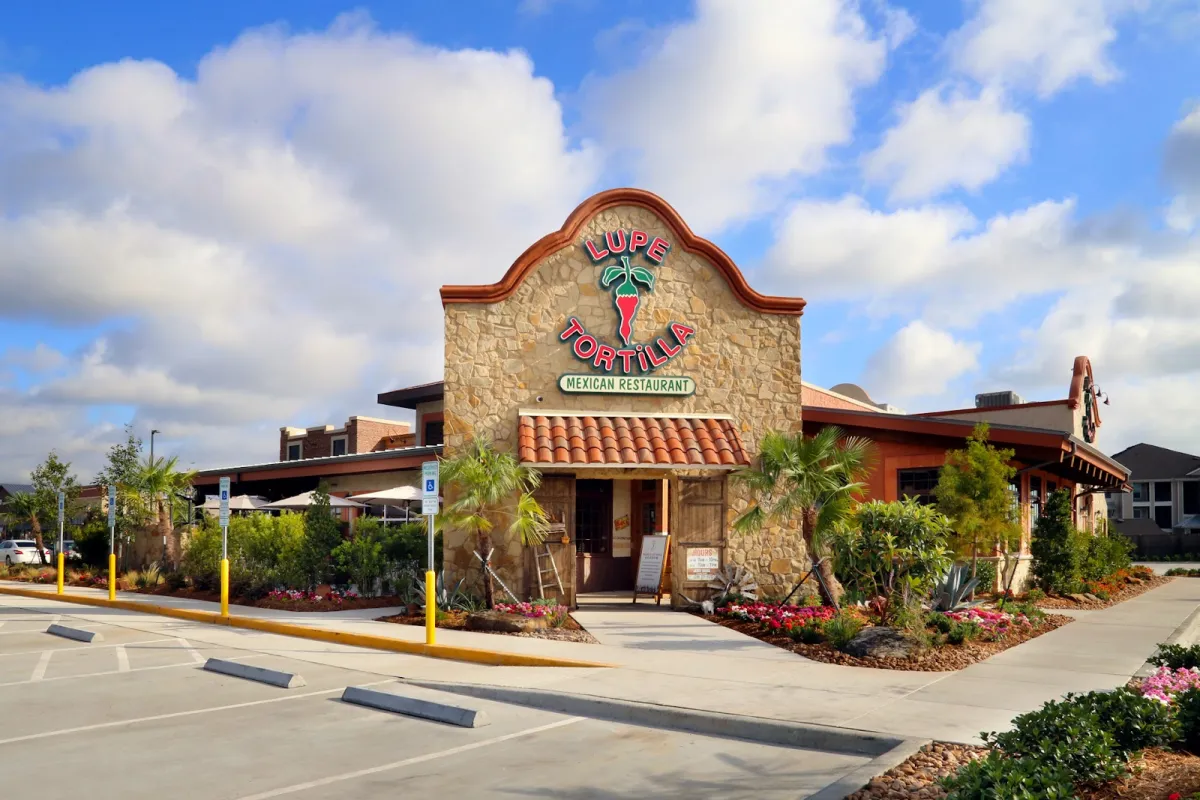 Lupe Tortilla Mexican Restaurant photo 1