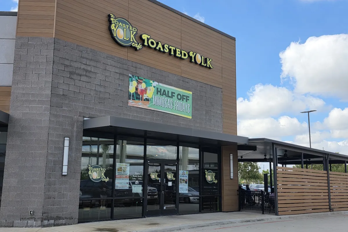 The Toasted Yolk Cafe photo 1