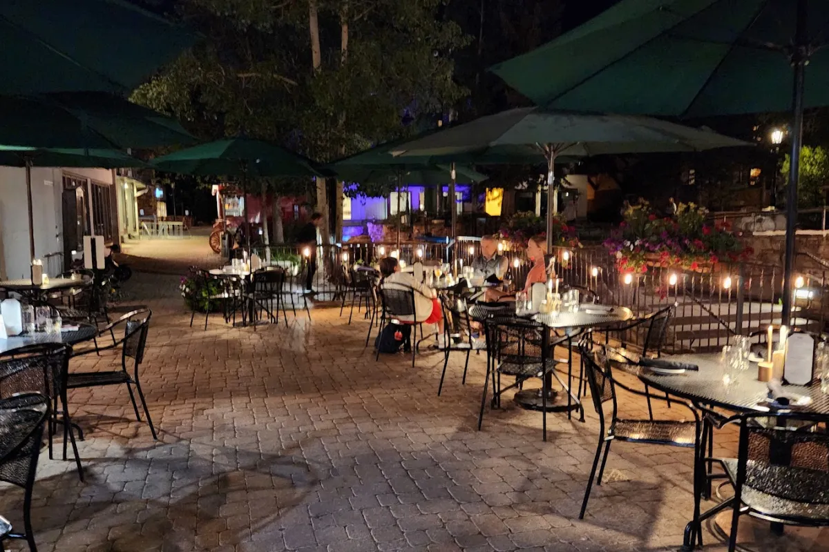 Vendettas Restaurant photo 1