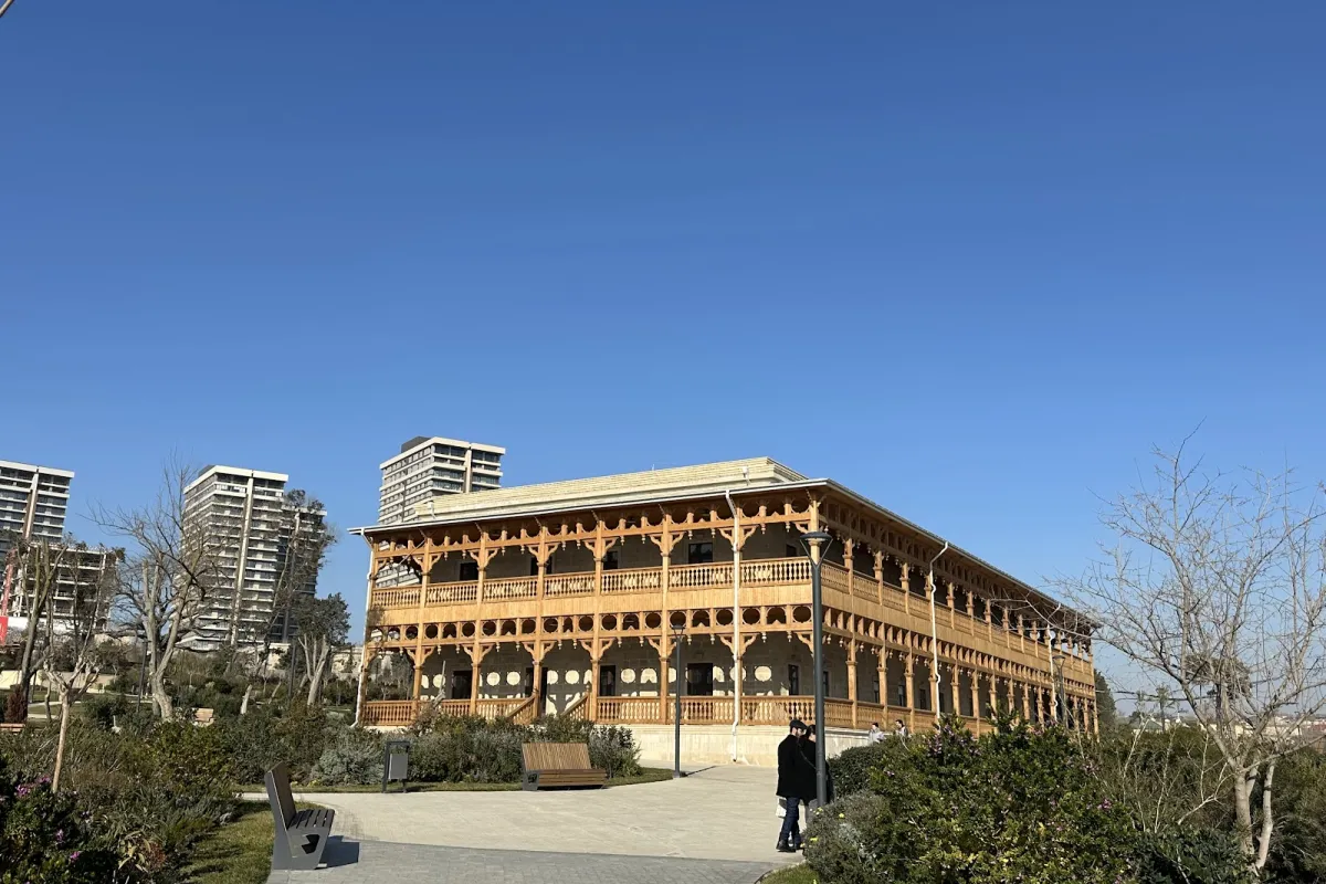 Nizami Ganjavi Park photo 1