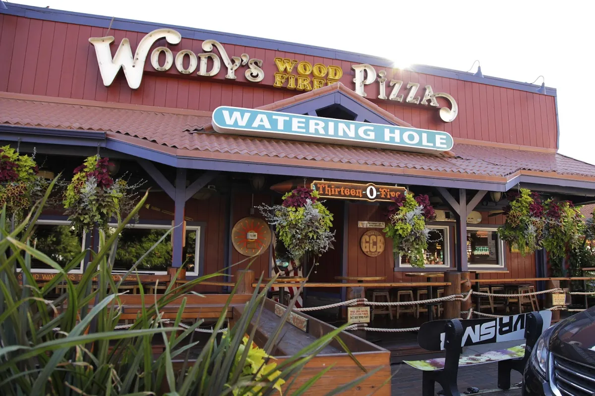 Woody's Wood-Fired Pizza photo 1
