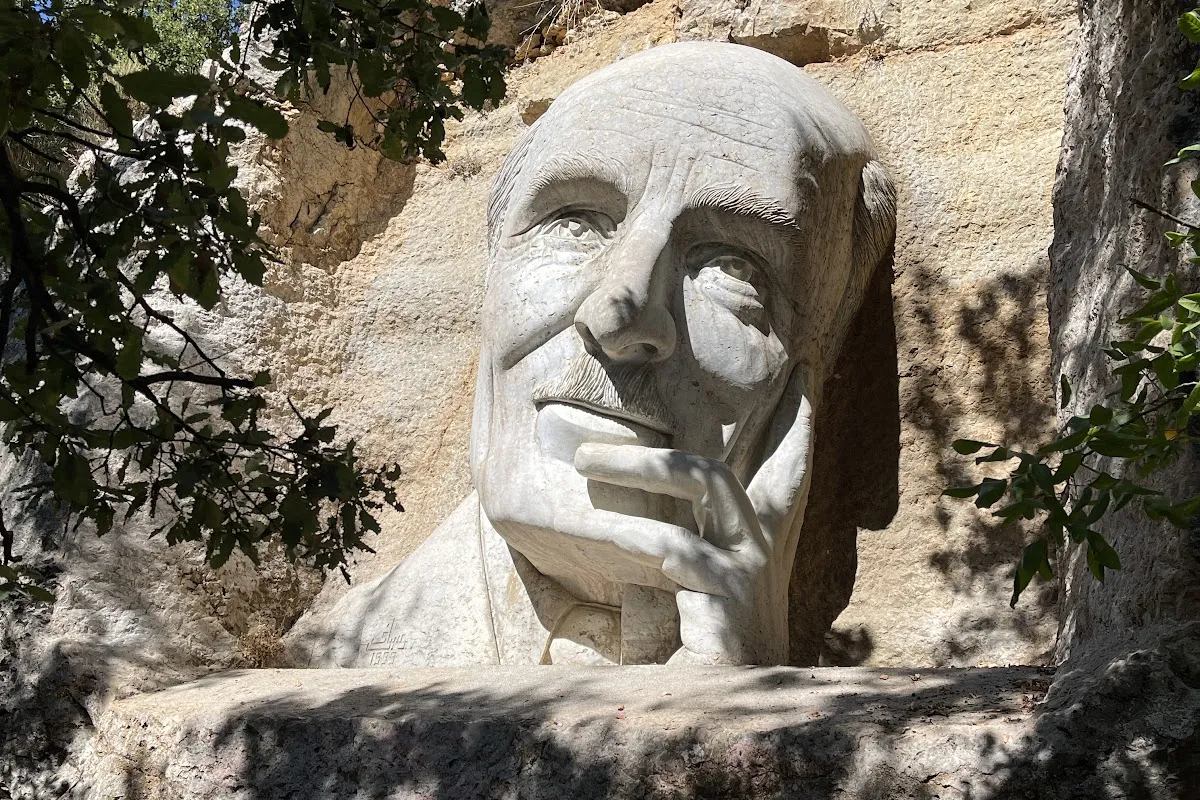 Mikhail Naimy Memorial photo 1