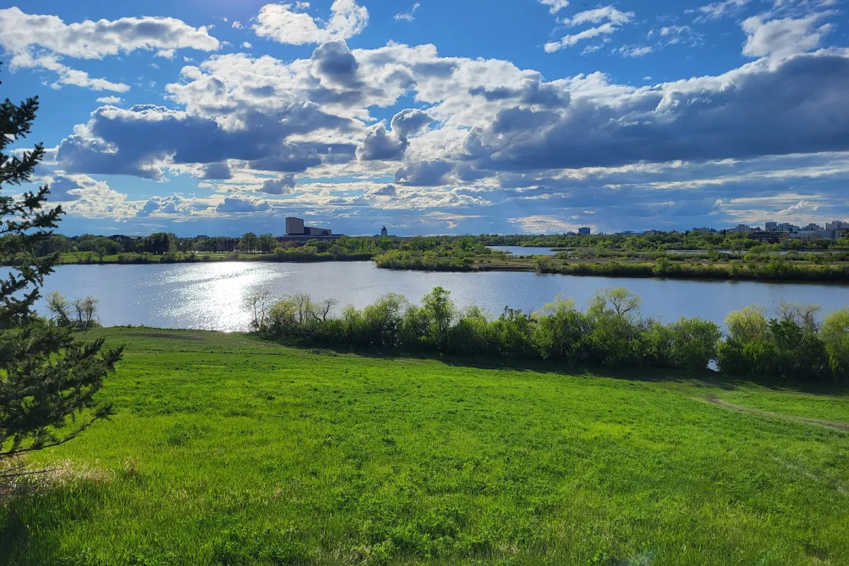 Wascana Hill photo 1