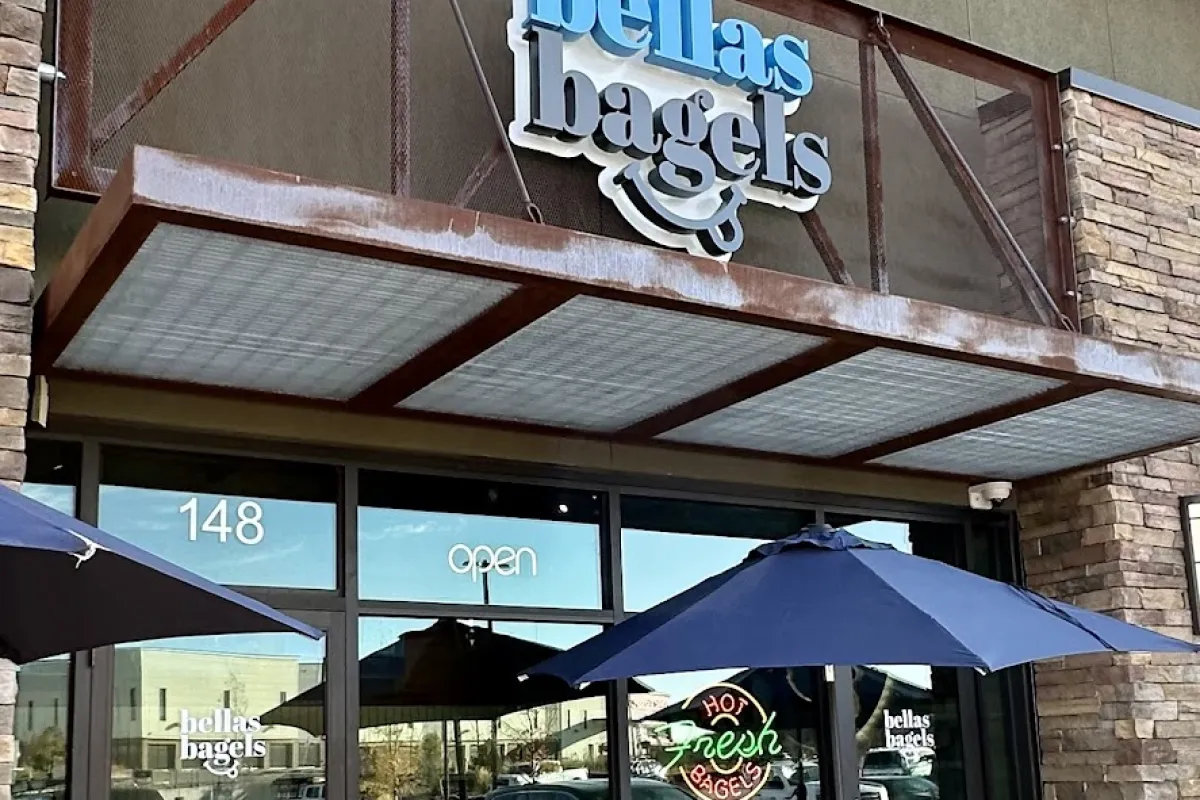 Bella's Bagels photo 1