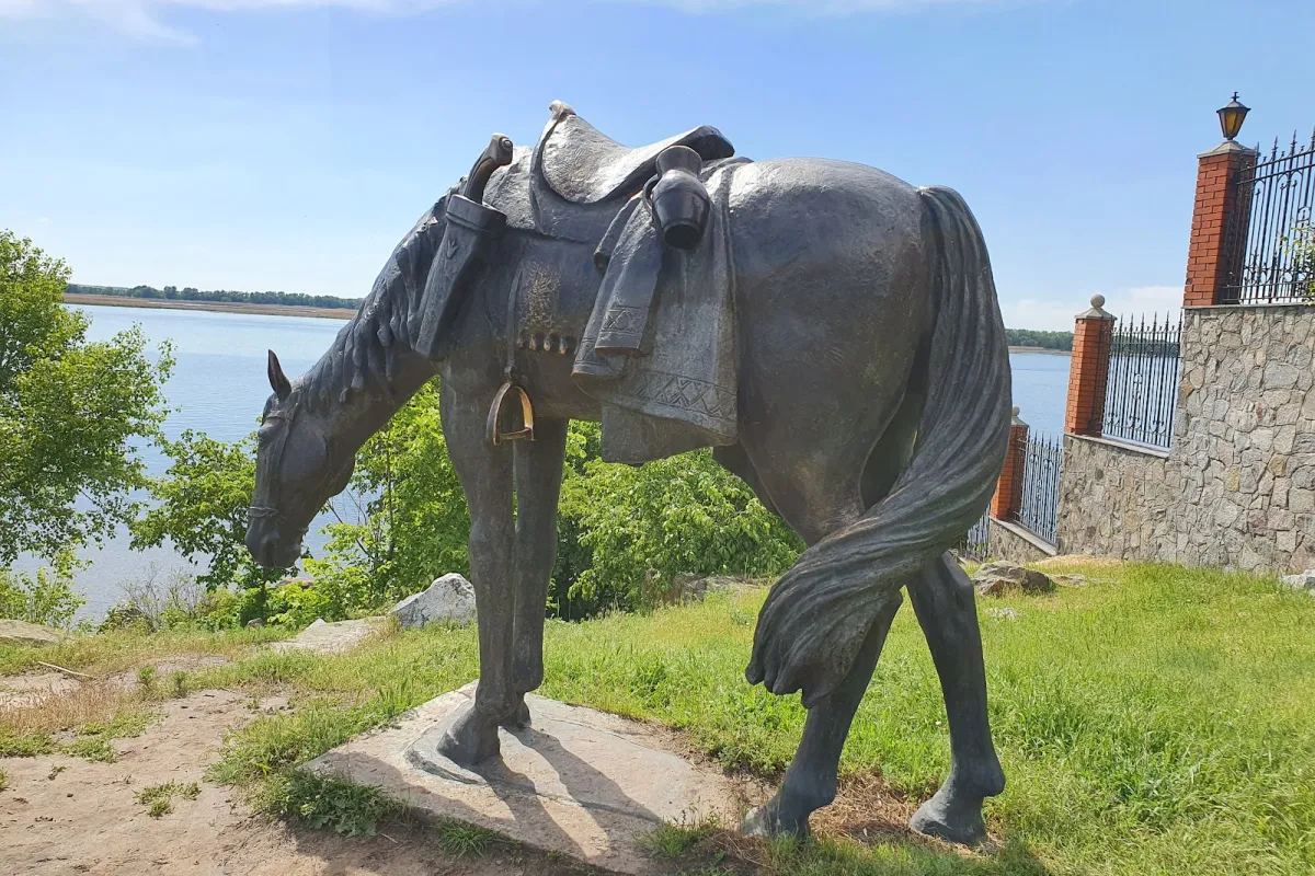 Pam'yatnyk Tarasu Bulʹbi photo 1