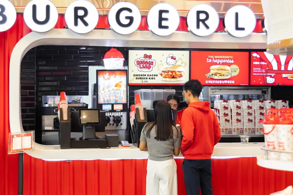 Hello Kitty Burgerland photo 1