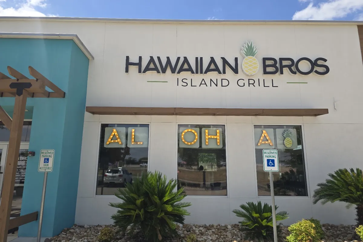Hawaiian Bros Island Grill photo 1