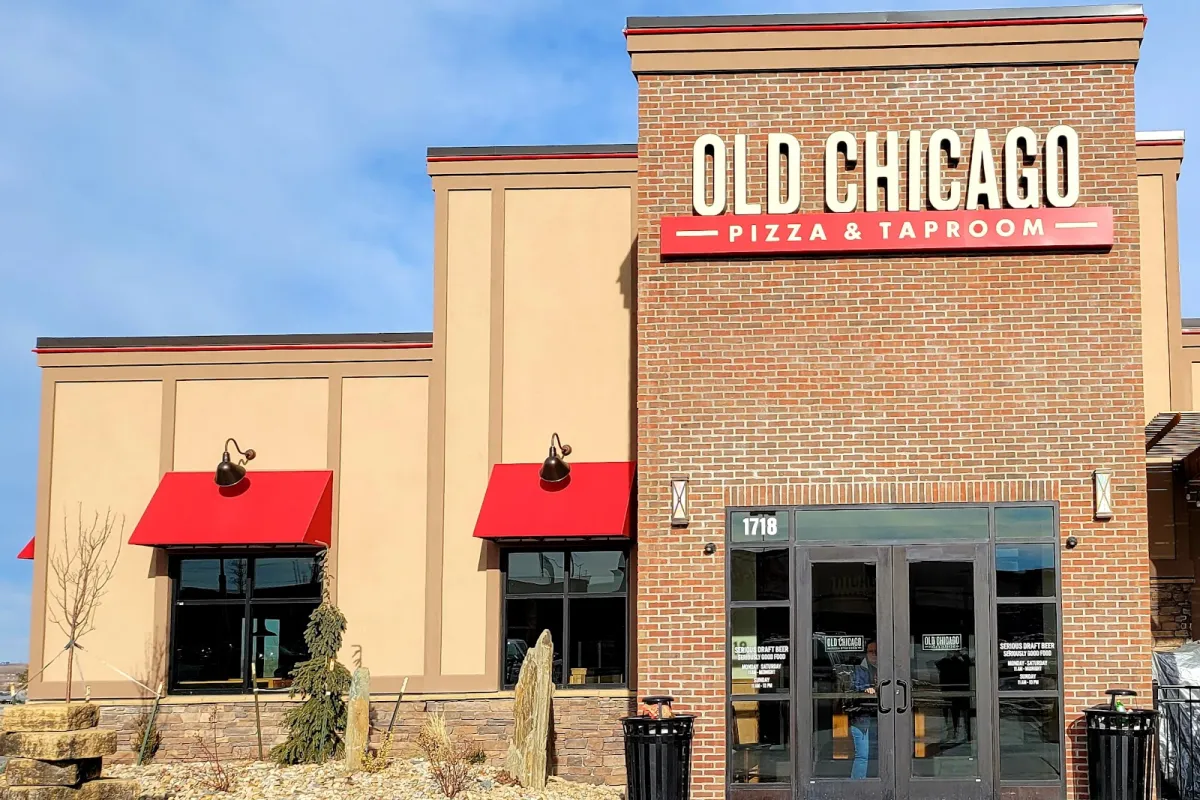 Old Chicago Pizza + Taproom photo 1