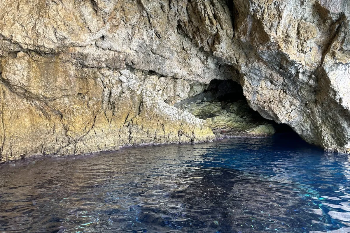 Seal Cave photo 1