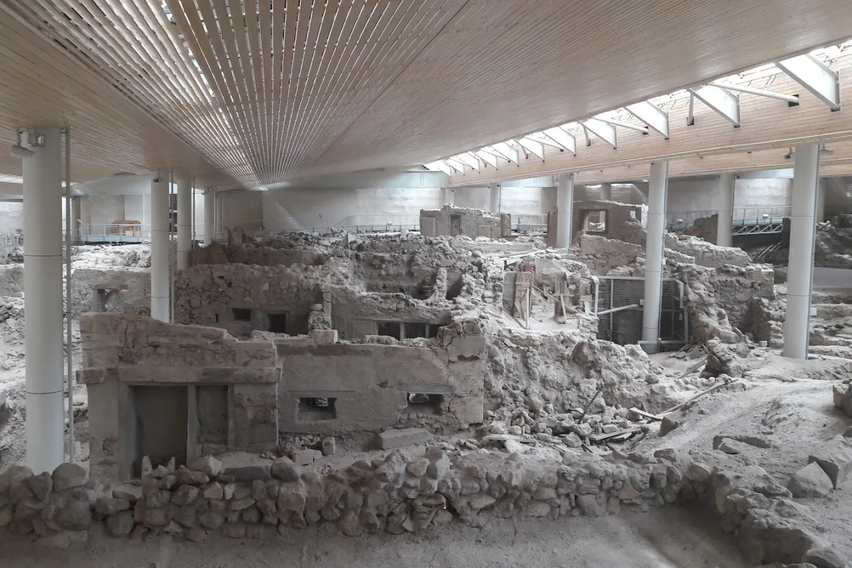 Akrotiri photo 1