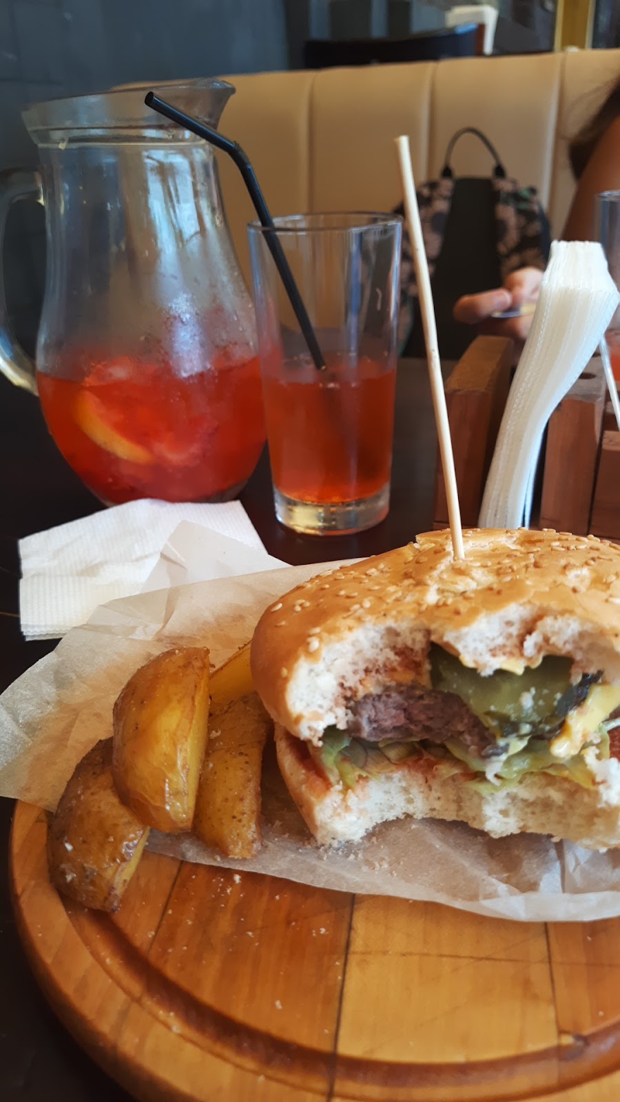 Porter Brew Pub на Жилянській-2500 метрів залу з великим екраном 6*6метрів! photo 6