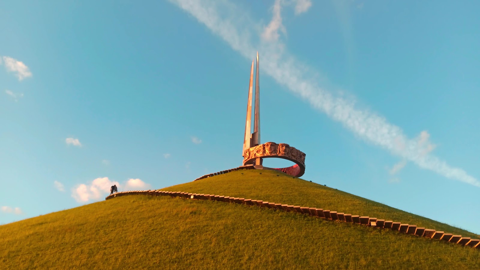 Mound of Glory photo 5
