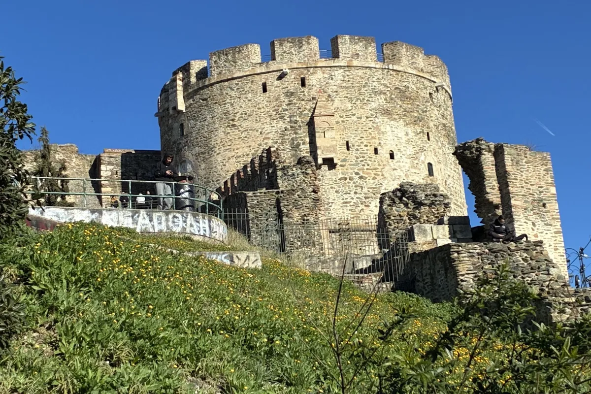 Trigonion Tower photo 1