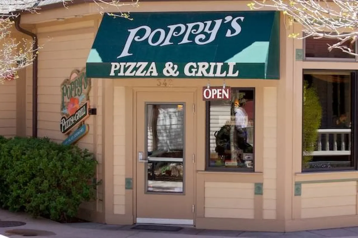 Poppy's Pizza & Grill photo 1