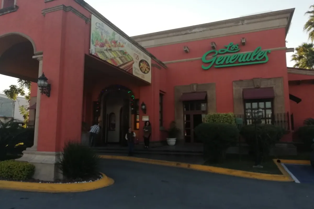 Los Generales Buffets Revolución photo 1