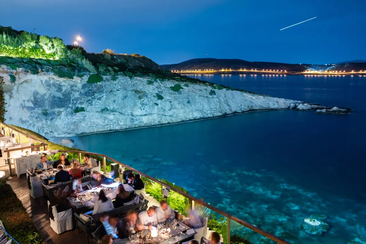 Island Club & Restaurant photo 1