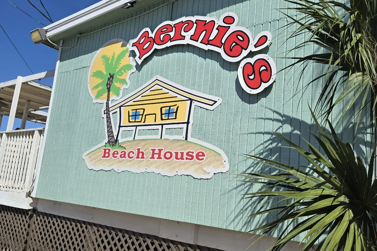 Bernie's Beach House photo 1