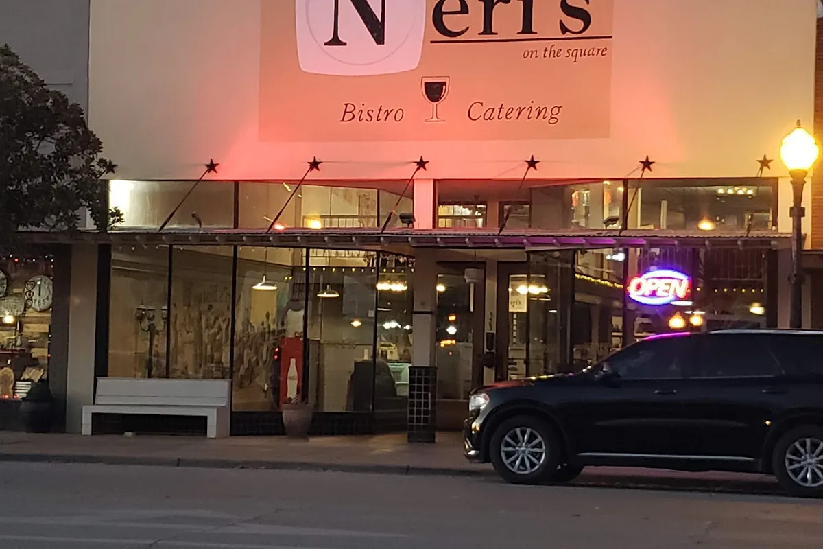 Neri's on the Square photo 1