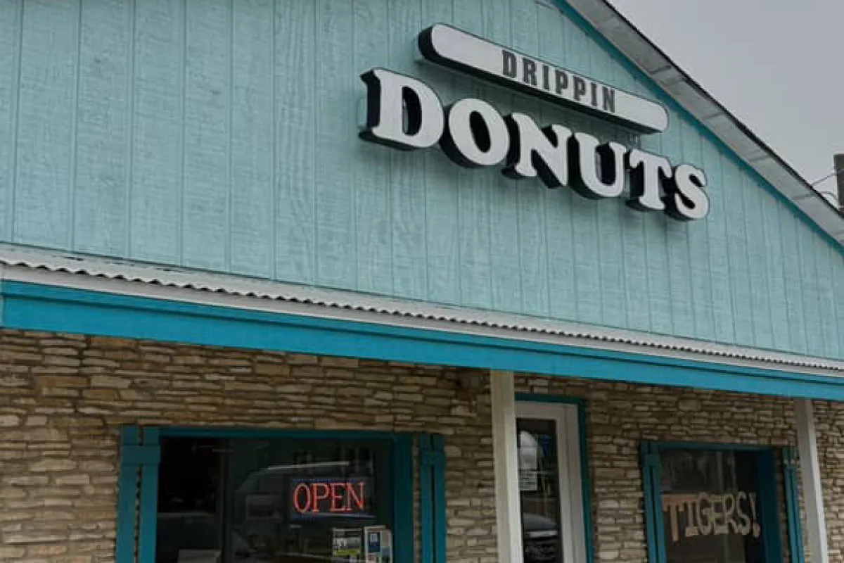 Drippin Donuts photo 1