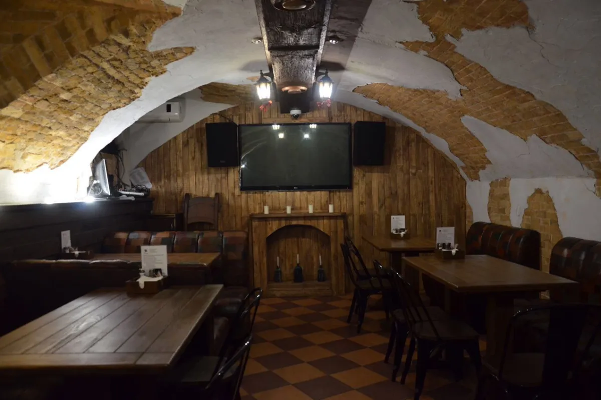 Churchill's Pub photo 1