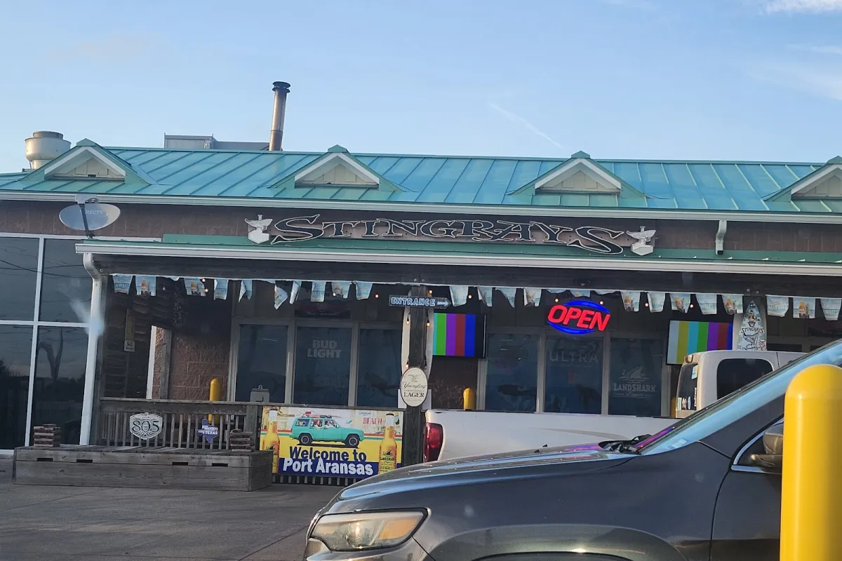 Stingrays Taphouse and Grill photo 1