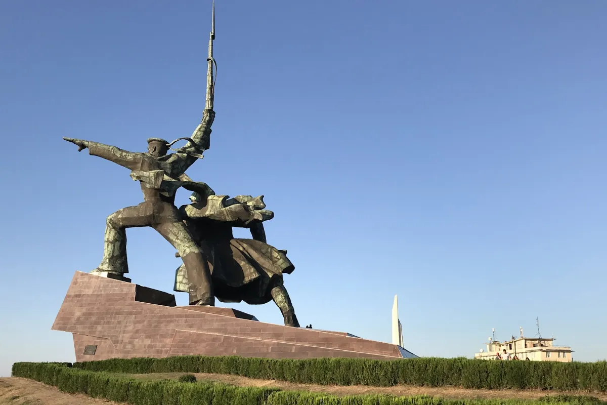 Pamyatnik Soldatu I Matrosu photo 1