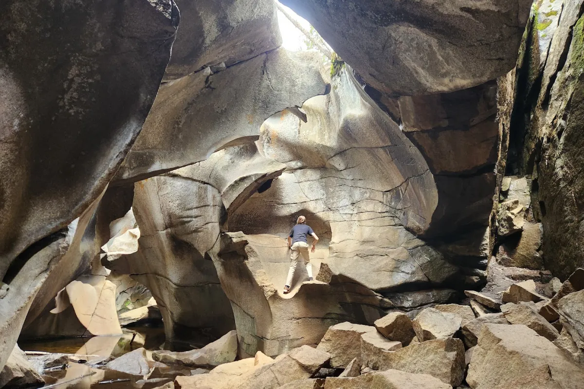 Grottos Trail photo 1