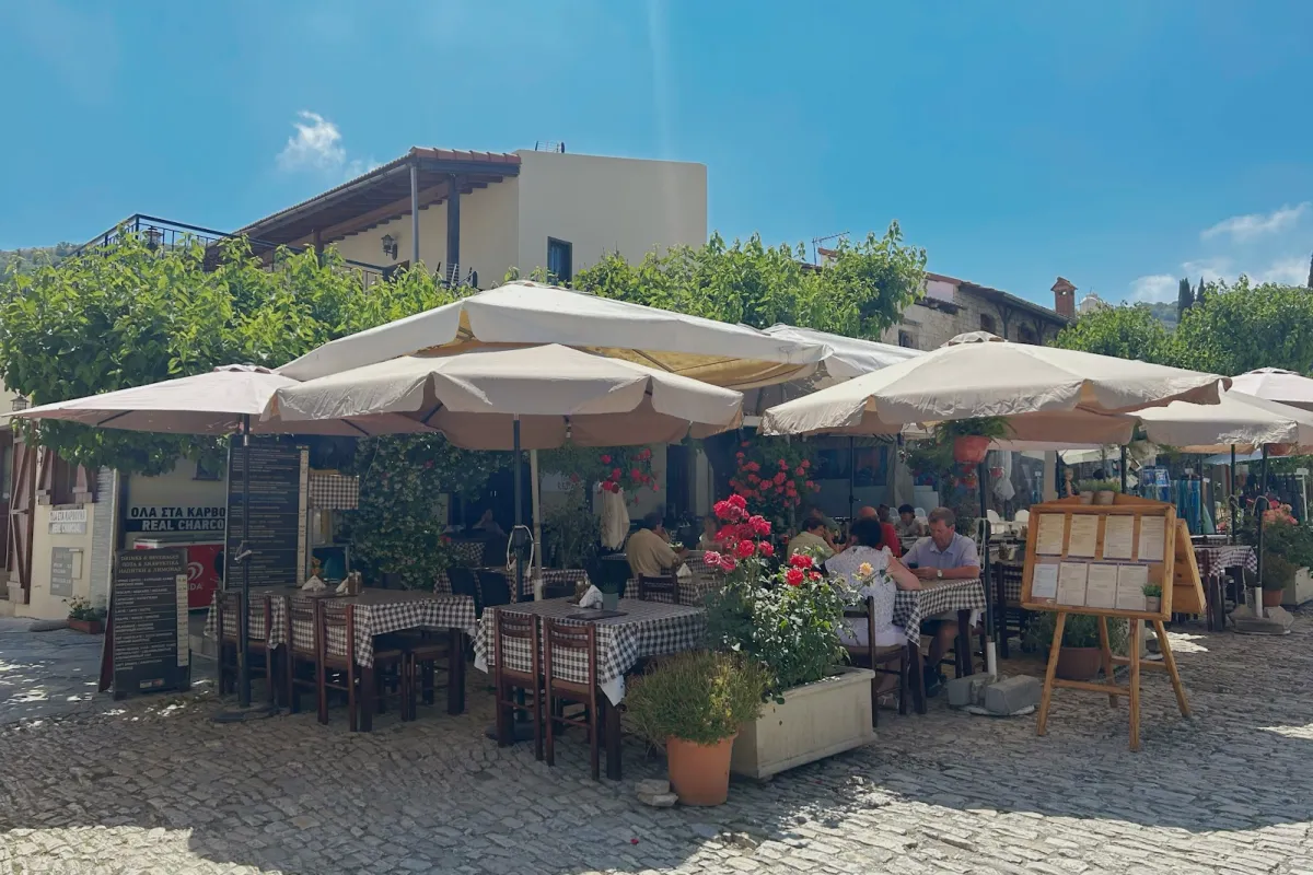 Themelio Tavern Café photo 1