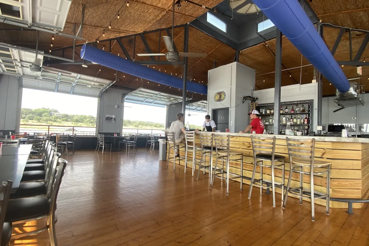 Captain Pete’s Boathouse photo 1