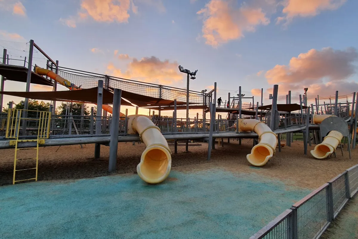 Herzliya Park photo 1