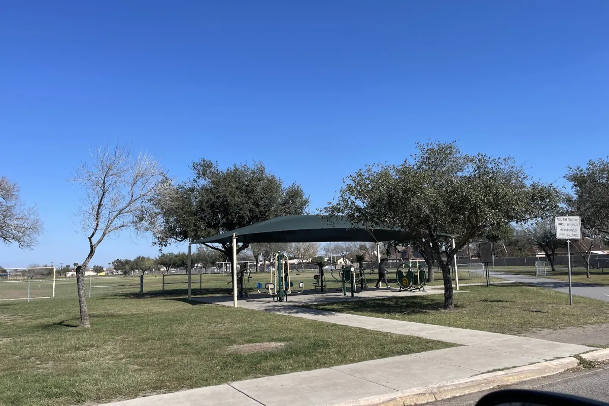 Mayor Pablo Peña Park photo 1