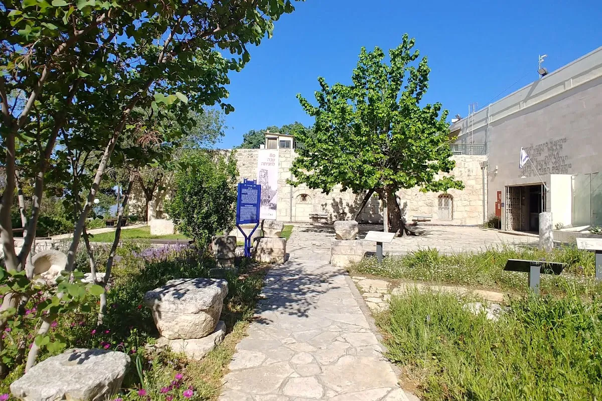מוזיאון חומה ומגדל photo 1
