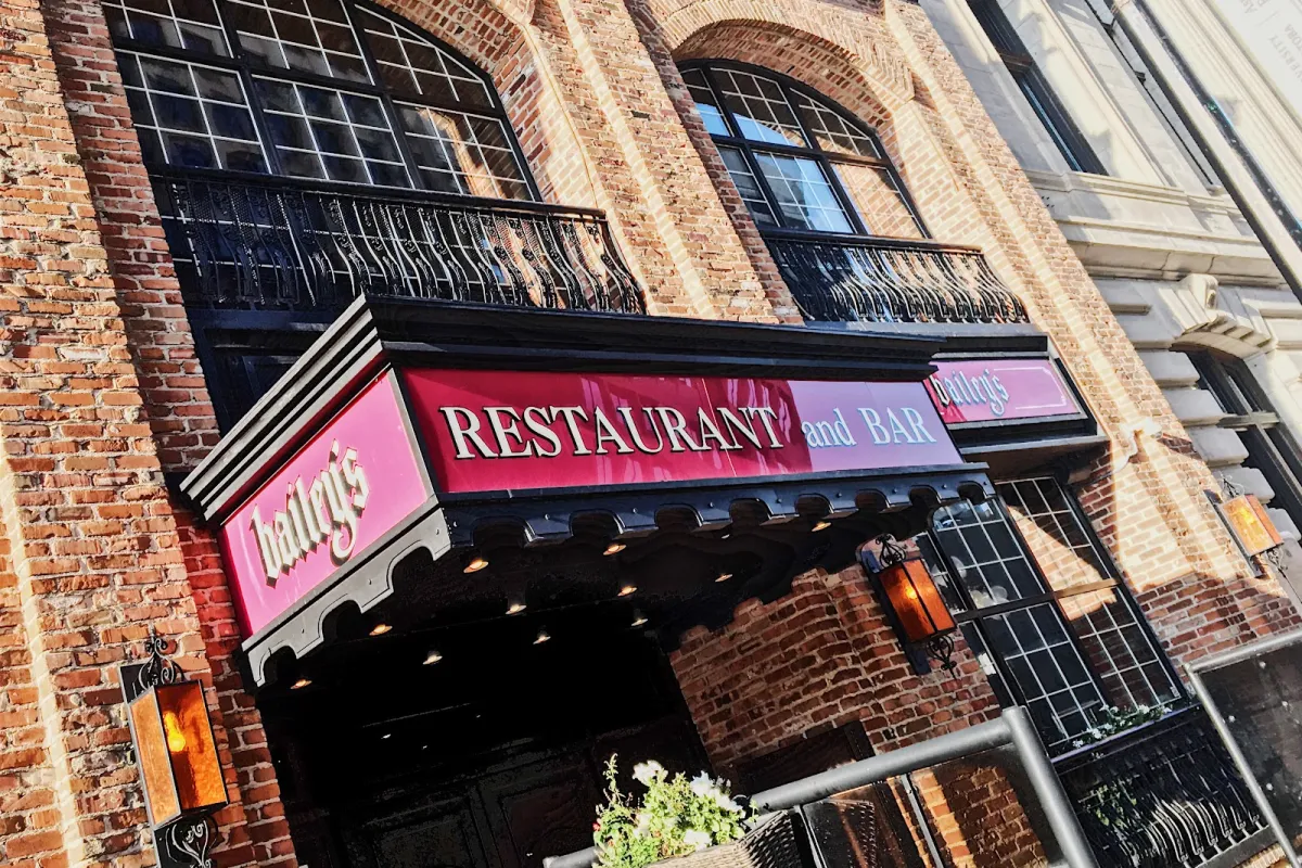 Bailey's Restaurant photo 1