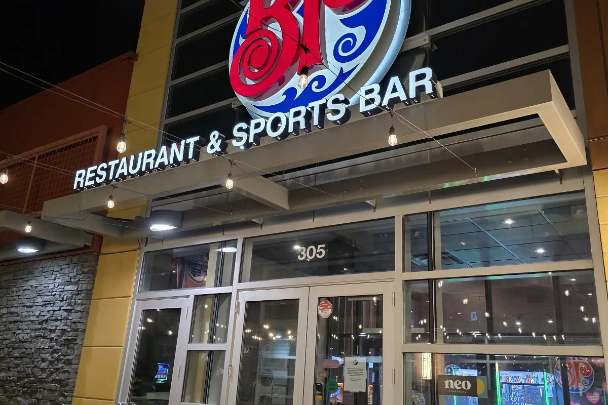 Boston Pizza photo 1