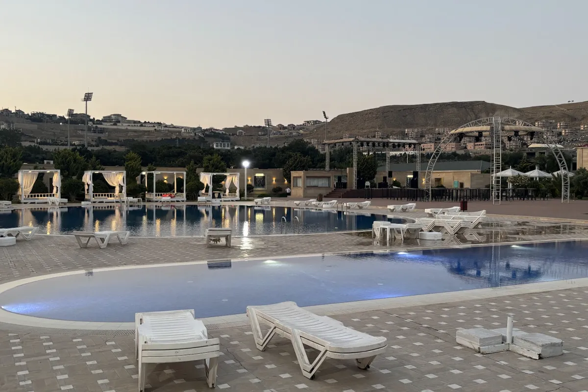Mambo Beach Club & Restaurant photo 1