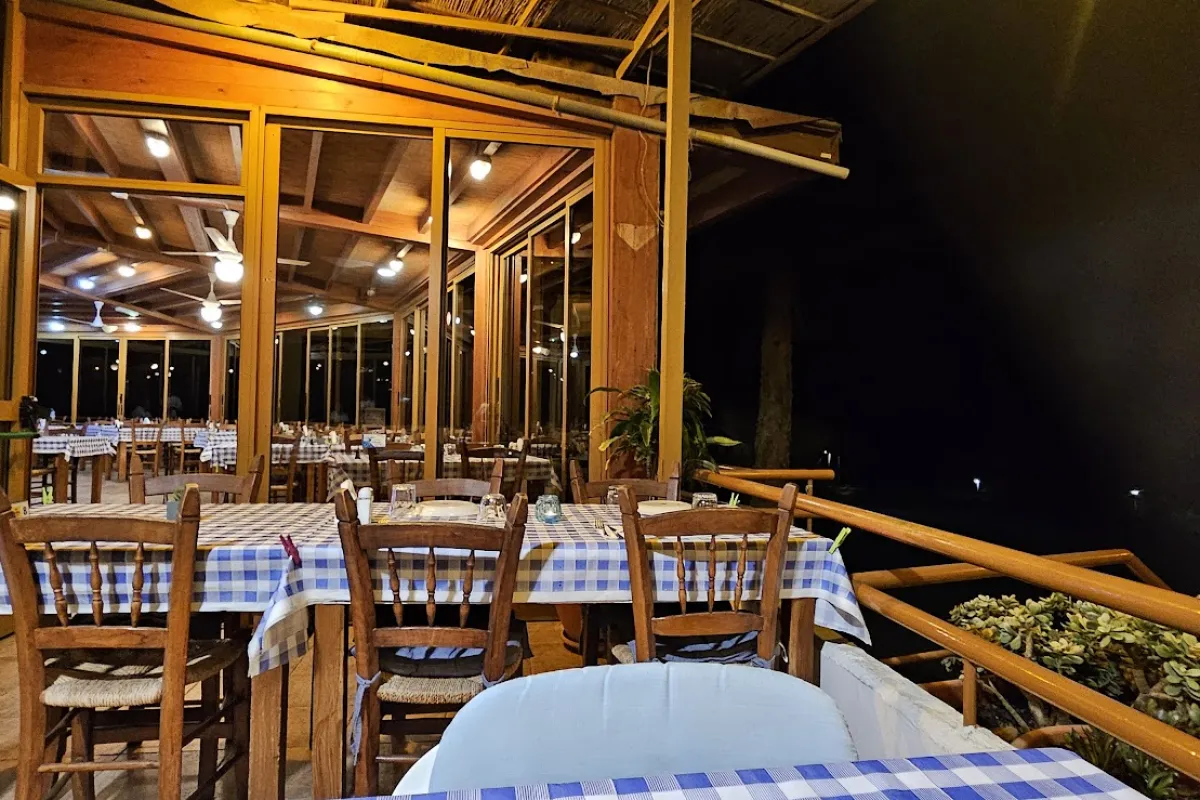 Yialos Tavern photo 1