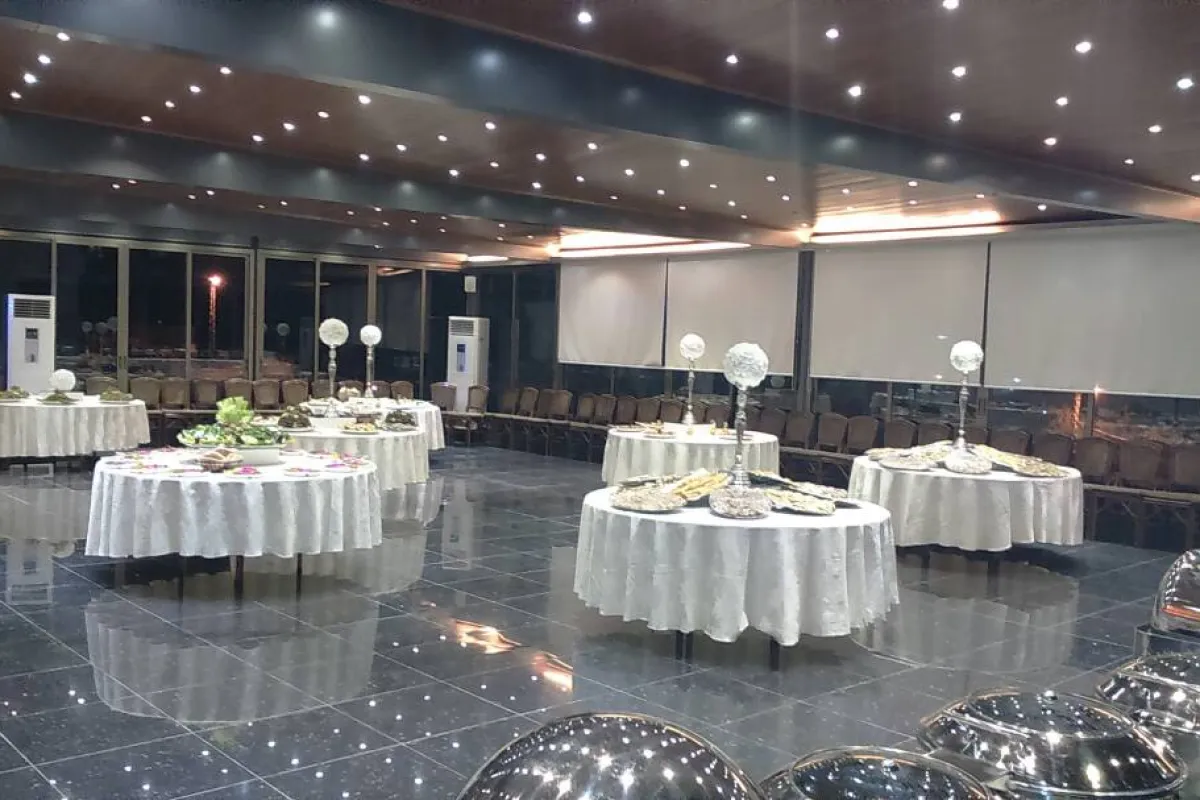 Al Faysal - Restaurant photo 1