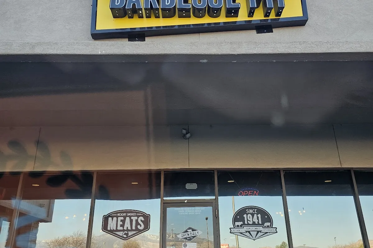 Dickey's Barbecue Pit photo 1